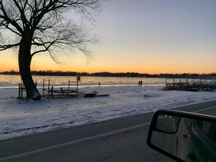 Charming And Happy Walled Lake Mi Cottage Novi Luaran gambar